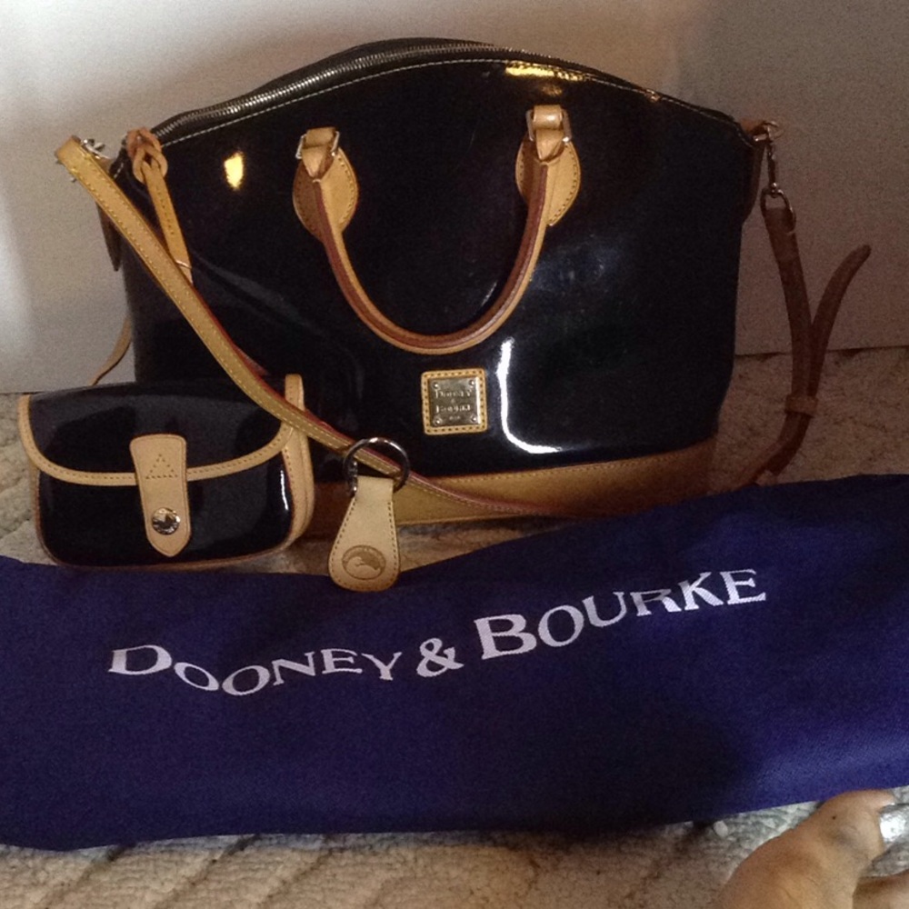 Dooney & Bourke Handbag